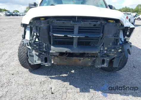 2018 Ram 1500 Tradesman 4X4 6'4 Box из США, поврежденный, VIN 1C6RR7FT0JS307592